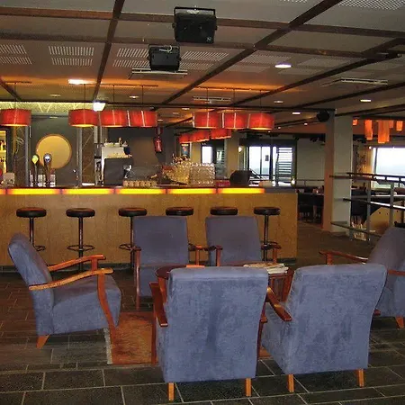 Otel Iso-syoete