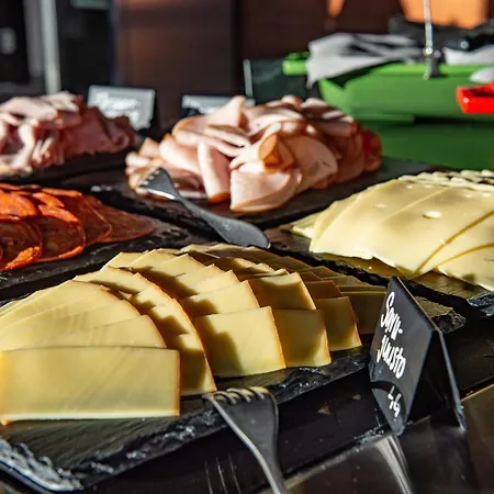 Hotel Hotel Iso-Syoete 4*