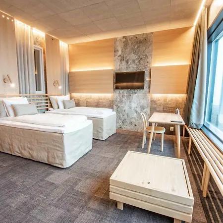 Iso-syoete Otel Syöte