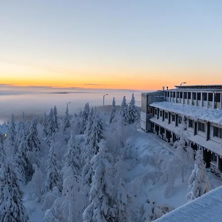 Iso-syoete Otel Syöte