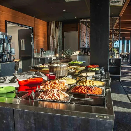 Hotel Iso-Syoete 4* Syöte